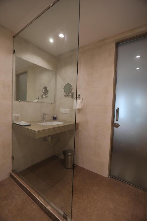 Hotel Cliffton Mumbai Exterior foto