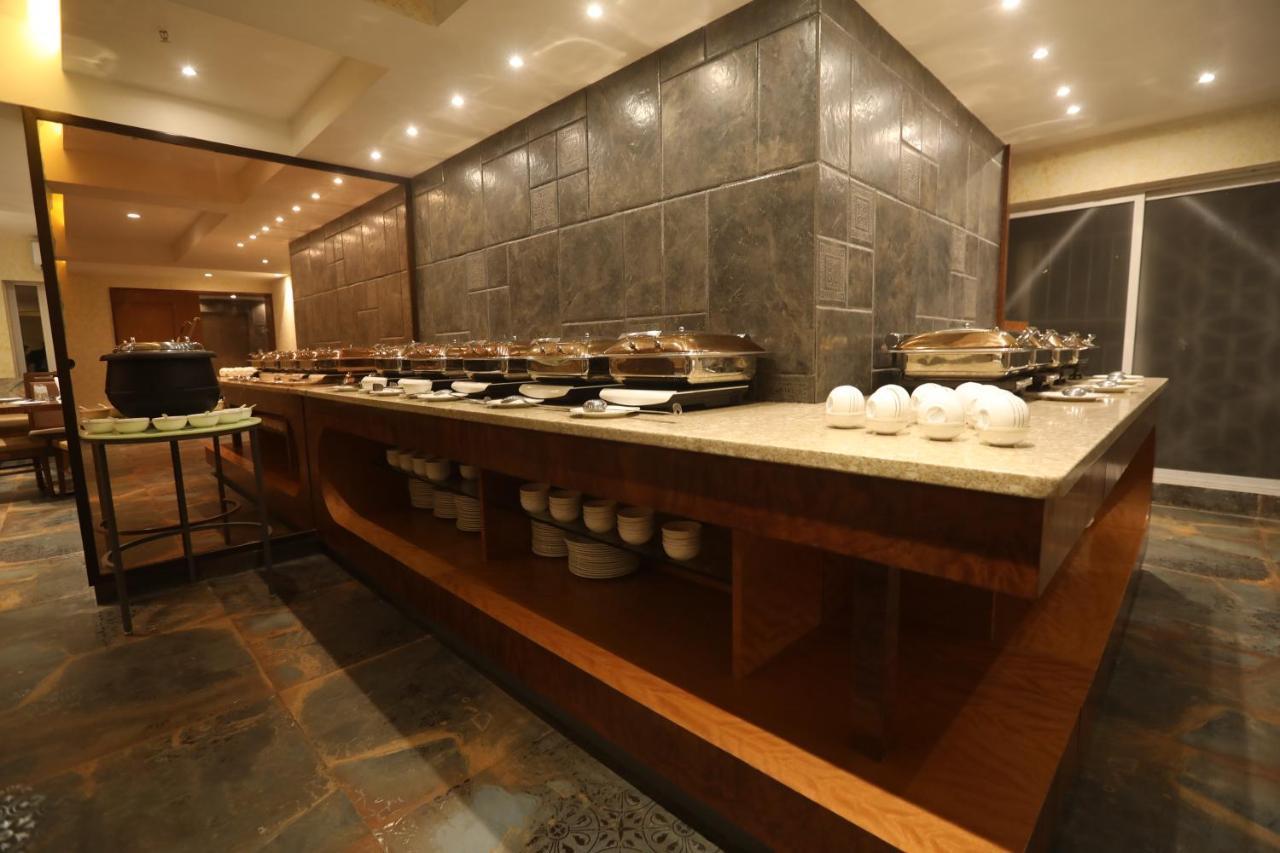 Hotel Cliffton Mumbai Exterior foto