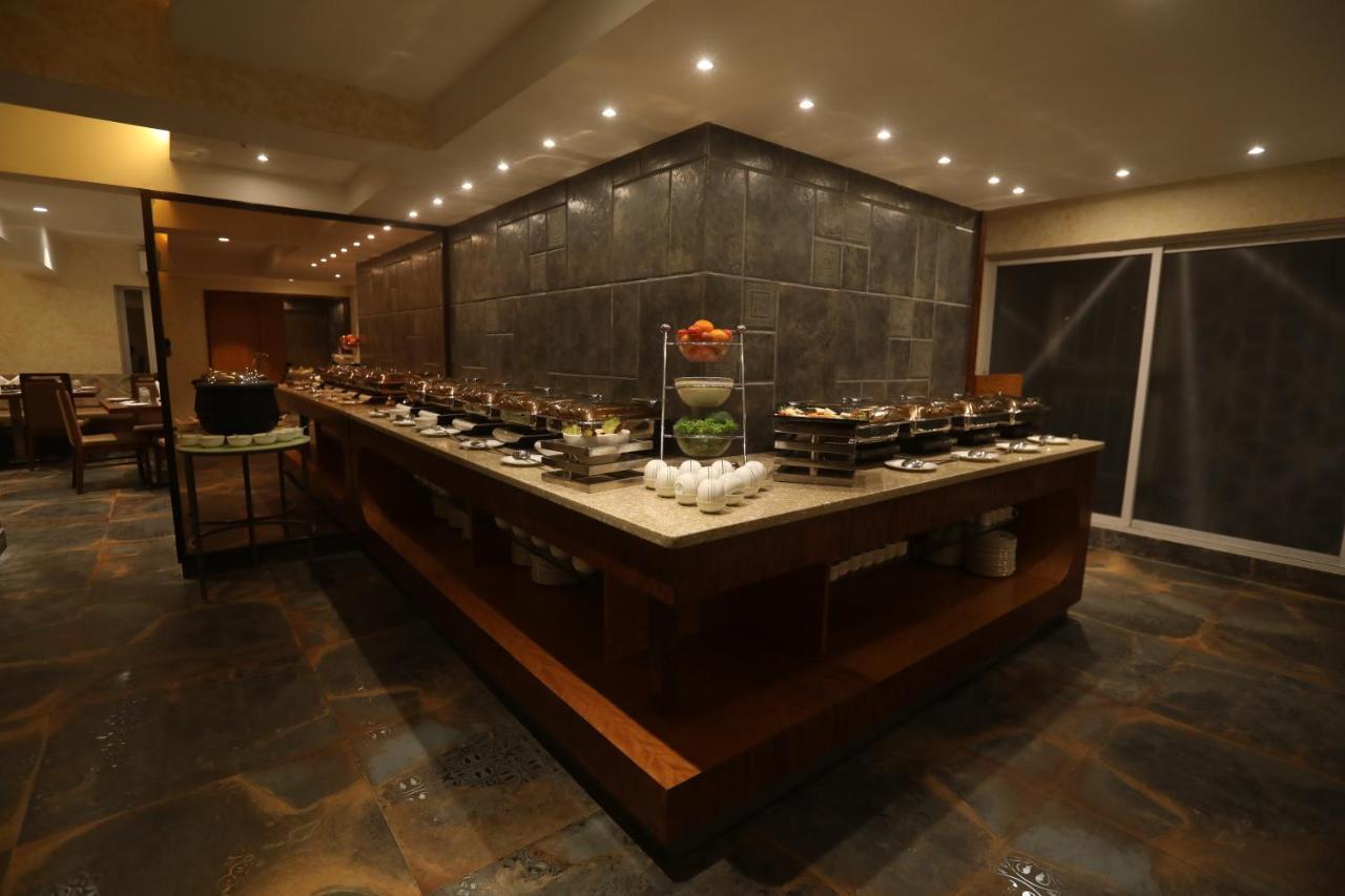 Hotel Cliffton Mumbai Exterior foto